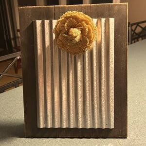 SPLENDID RUSTIC NEW VERSATILE CLIPBOARD/PHOTO DISPLAY NWT